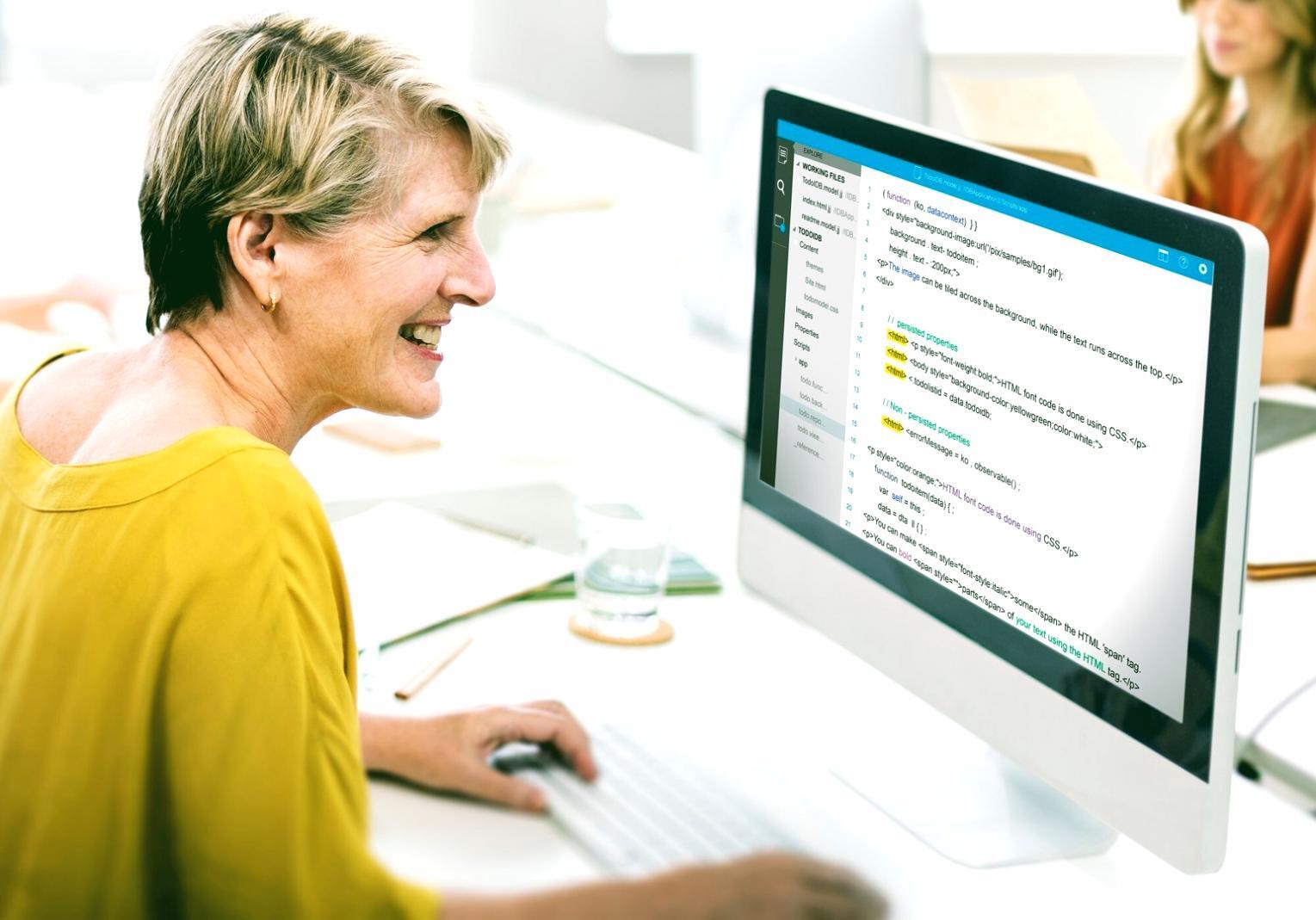 Workshop-Leiter erklärt Zukunftstechnologien im Interface-Design